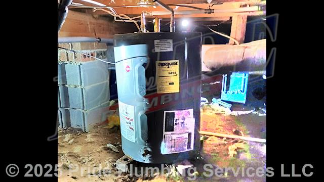 Pride Plumbing came out and replaced a leaking 40-gallon electric lowboy water heater with a new 40-gallon electric Rheem PROE38-S2-RH95-B lowboy model. First, after disconnecting its electrical connections and CPVC inlet and outlet water lines, we removed and disposed of the old water heater. Then we installed the new water heater, ball water shut-off valves, PEX and stainless-steel water supply lines to the water heater connectors, a brass drain valve, and wired up the electrical connections to the new water heater (adding a Romex connector). Finally, we bled the air out of the water lines, ensured that the unit’s temperature and pressure (T&P) relief valve was properly vented, and set the unit to its appropriate operating temperature.