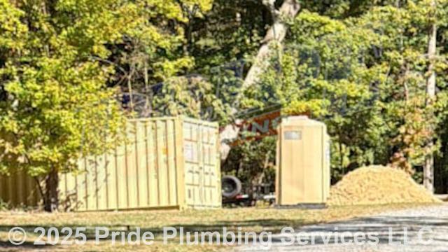 New London, NC - Pride Plumbing came out and delivered one Piedmont Rent-A-Jon work port-a-jon. We emptied, cleaned, and restocked it with toilet paper each week it was in use. (https://piedmontrentajon.us) New London, NC - Pride Plumbing came out and delivered one Piedmont Rent-A-Jon work port-a-jon. We emptied, cleaned, and restocked it with toilet paper each week it was in use. (https://piedmontrentajon.us)