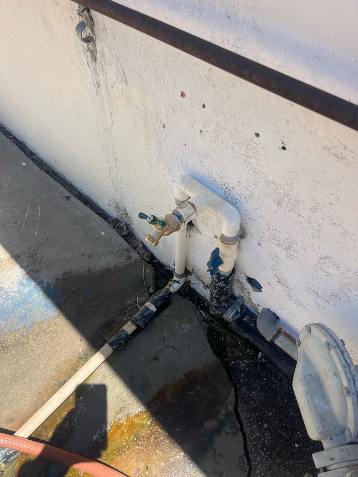 Found a three-quarter inch female hose bib that was leaking so we swapped it out with a new one. The new Hose bib is working great and has no leaks