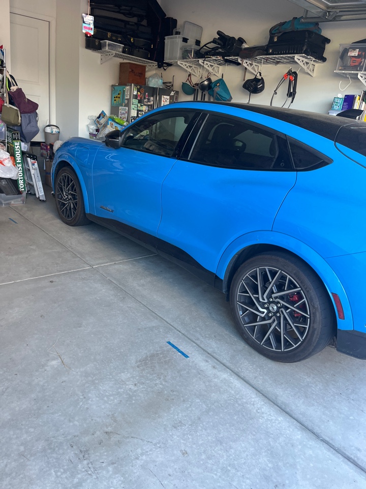 I arrived at the job to do a tankless water heater flush on a Rheem water heater. We are also here to give an estimate on a five stage reverse osmosis water filtration system.