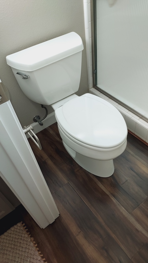 Leak at toilet base and t&b kit replaced