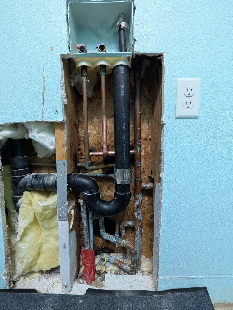 repaired a burst copper water pipe in the laundry room in Paso Robles.  