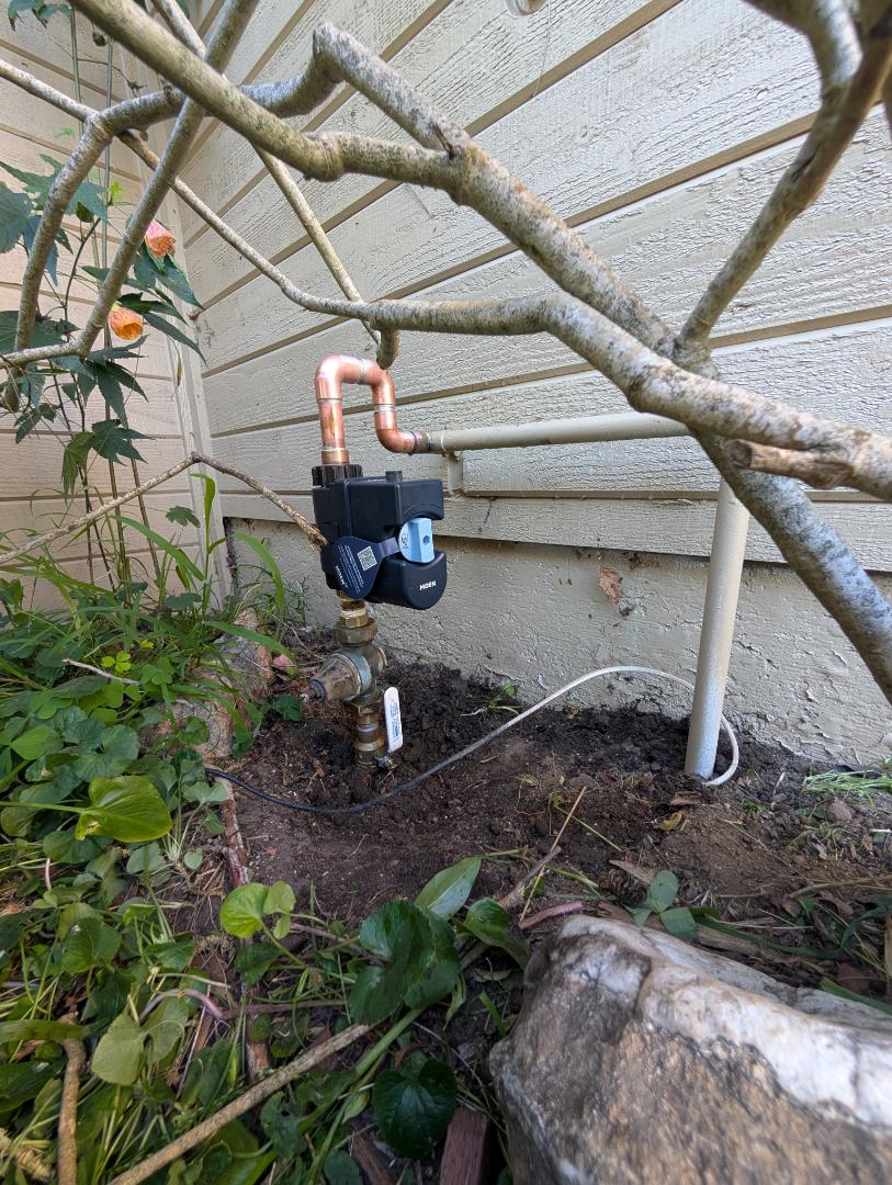 Installed a customer supplied Moen Flo water monitor and leak detector in Cambria.  
