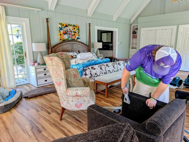 We meticulously cleaned several upholstered items for a customer preparing for a wedding. Our thorough cleaning ensured everything was ready for the big day.