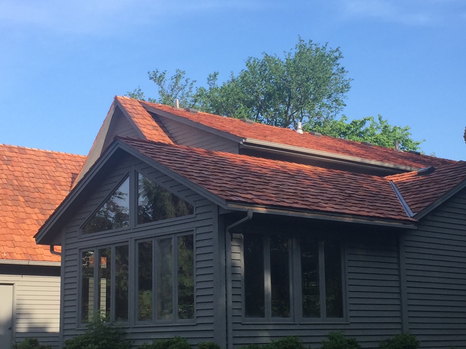 Wayzata, MN - Staggered cedar pattern Wayzata, MN - Staggered cedar pattern