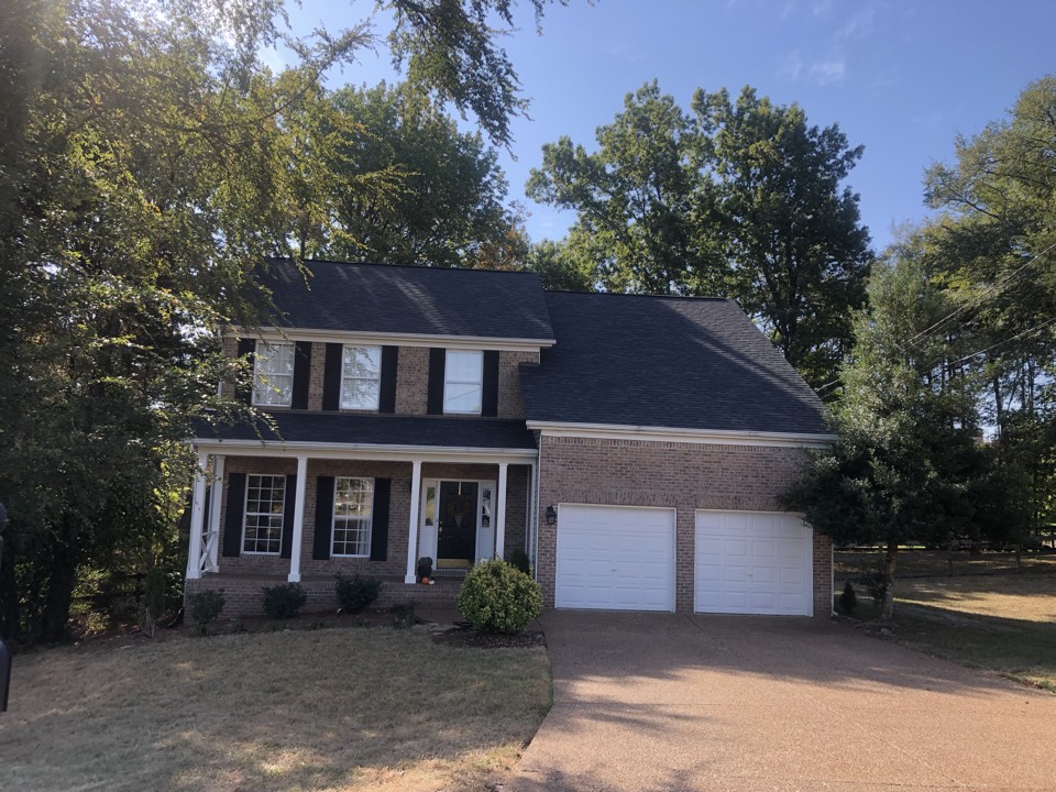 New Owens Corning Oakridge Black Onyx Roof System. Covered by Insurance in Nolensville! New Owens Corning Oakridge Black Onyx Roof System. Covered by Insurance in Nolensville!
