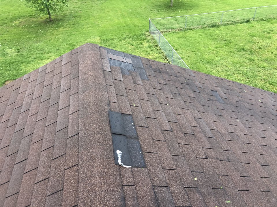 Inspecting my own roof in Mt Juliet Inspecting my own roof in Mt Juliet