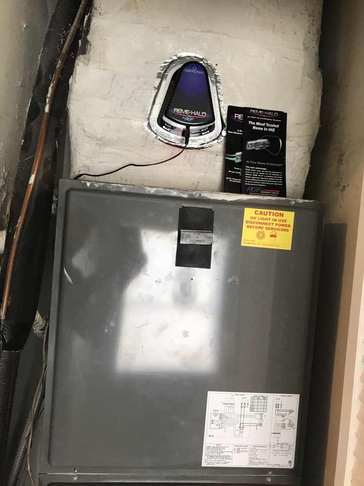 Working on a Rheem Air Conditioning unit in Davie, Florida. Customer wanted to have better indoor air quality and a Reme Halo UV light was recommended. Installed UV light and checked for proper operation. UV light is now working and indoor air quality will improve due to Reme Halo. 