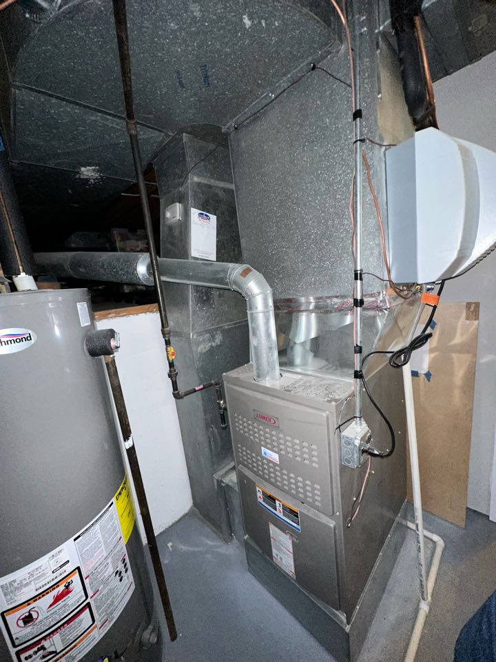 Providing an estimate to replace a Lennox furnace and Ameristar air conditioner with a Mitsubishi low ambient heat pump and air handler, in Northbrook, IL 60062. #electrification #heatpumpinstall