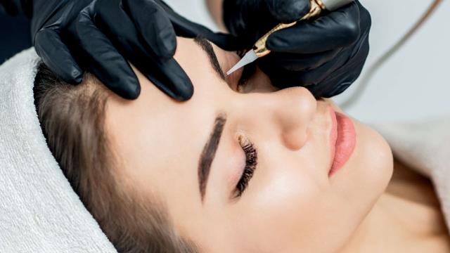 Eyebrow lamination is one of the best procedure for taming tough and unruly hairs as it sets them in place. 