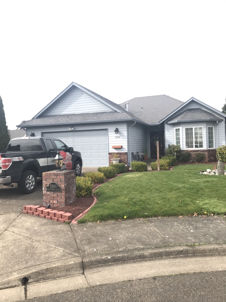 Eugene, OR - Another beautiful spring day in the Willamette valley! Time to check out a few more roofs for an awesome couple in west Eugene! Eugene, OR - Another beautiful spring day in the Willamette valley! Time to check out a few more roofs for an awesome couple in west Eugene!