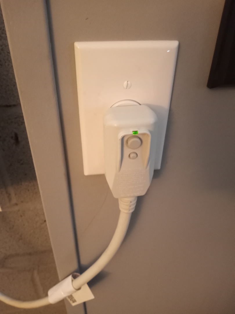 Electrician near me in Silver Creek Georgia is installing a 20 amp 240 volt Outlet