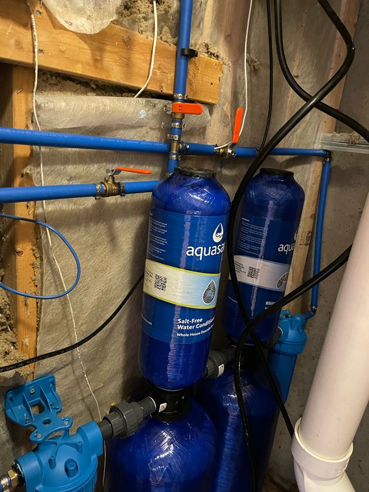 Local Plumber in Acworth installed water filtration system to water lines 