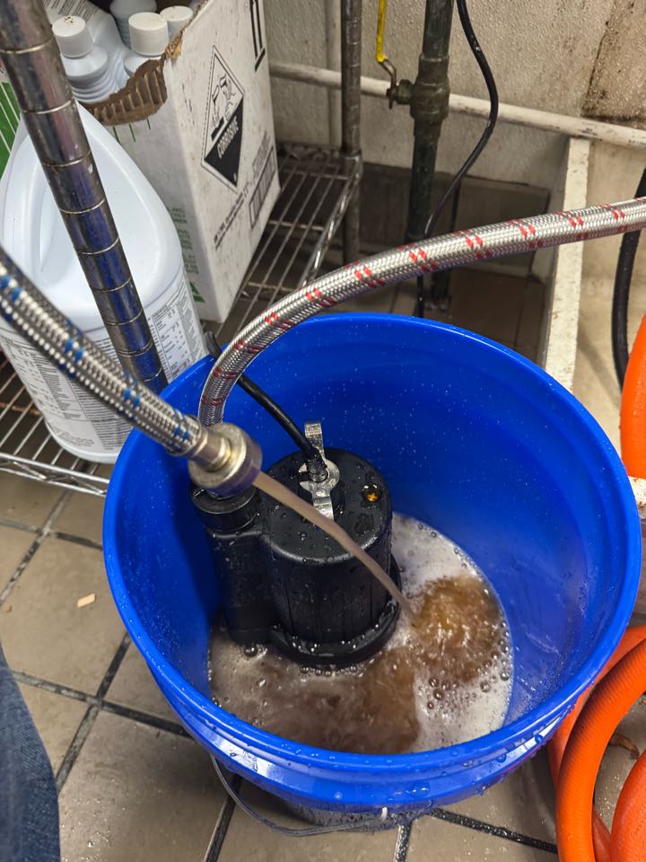 Completed service at Shane’s Rib Shack. Performed a full tankless water heater descale to restore proper flow and heating performance, removing heavy scale buildup from the system. Also replaced the leaking mop sink faucet to ensure reliable use for the kitchen and cleaning area. Everything tested and working correctly. If your business needs a tankless flush, hot water repair, or commercial plumbing service, EaZy Electrical & Plumbing can help.