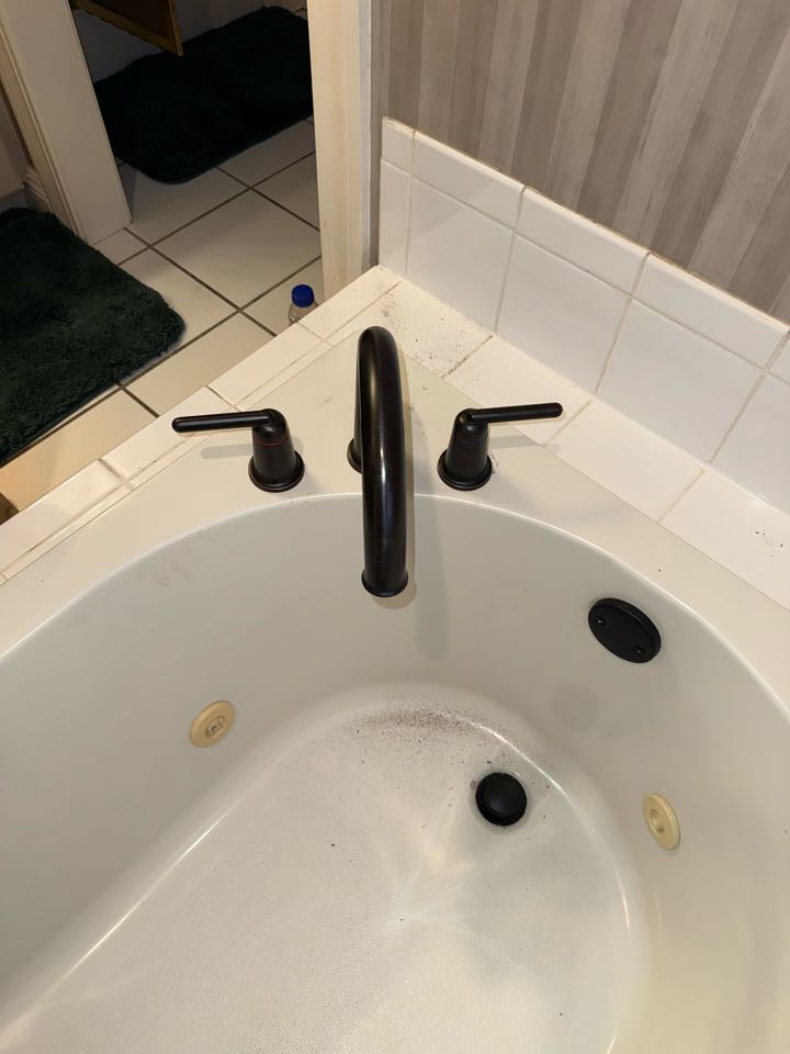 Came out to the customer’s home today to install a new jet-tub faucet and drain assembly. After completing the installation, I noticed the home’s water pressure was unusually high. A pressure test showed the system was running at 100 PSI, which is well above recommended levels and can cause fixture damage or leaks. I reviewed the issue with the customer, and they approved installing a new PRV (pressure-reducing valve). Completed the PRV installation and verified proper water pressure throughout the home. Another successful plumbing upgrade and safety improvement!