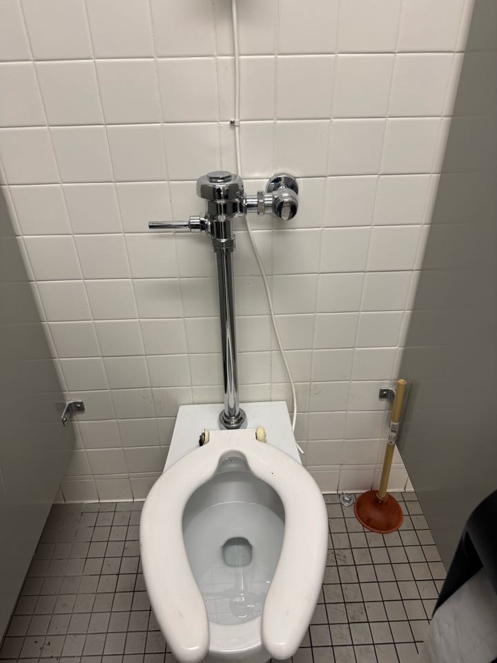 Came out to the customer’s location and completed a professional plumbing repair on a wall-mounted Sloan flush valve. Installed a new spud connector to ensure a proper seal and reliable operation. Tested the Sloan valve after installation to confirm there were no leaks and that the toilet was flushing correctly. Another wall-mounted toilet repair completed efficiently to restore full functionality.