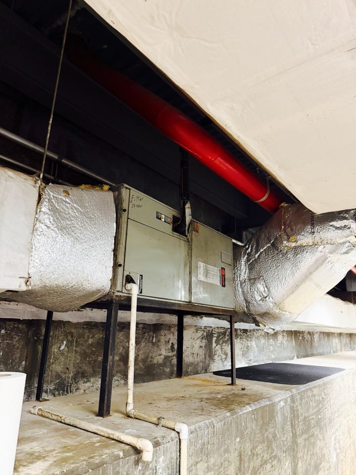 Verbena, AL - Came out and found bad blower motor. Replaced blower motor also found blower housing and squirrel cage dirty removed a chemically cleaned it and got customer back going today.