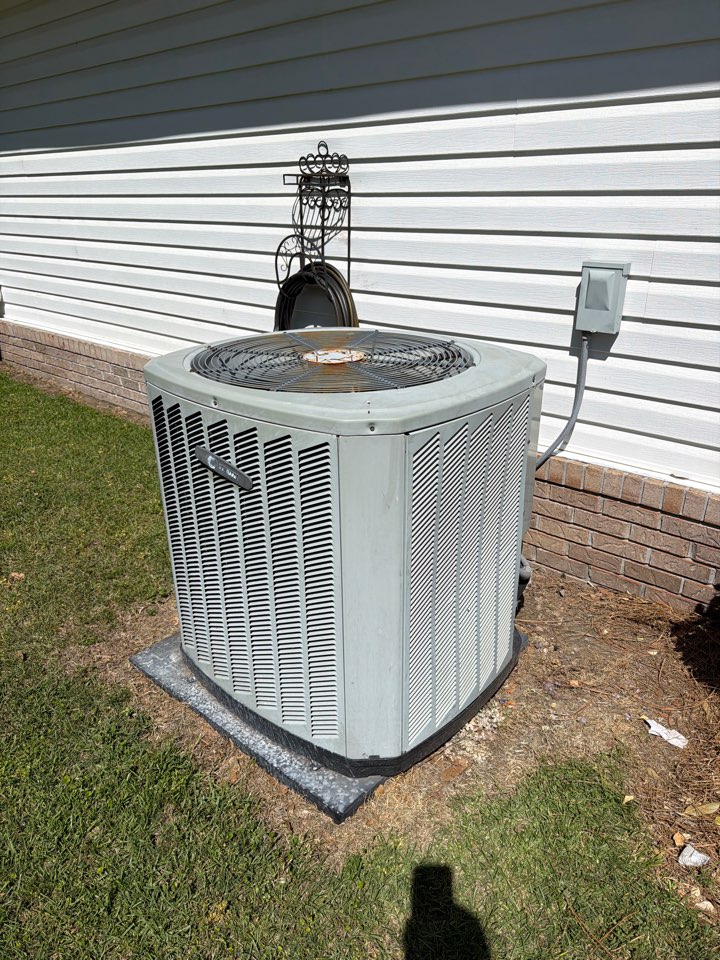 Clanton, AL - Bad contactor