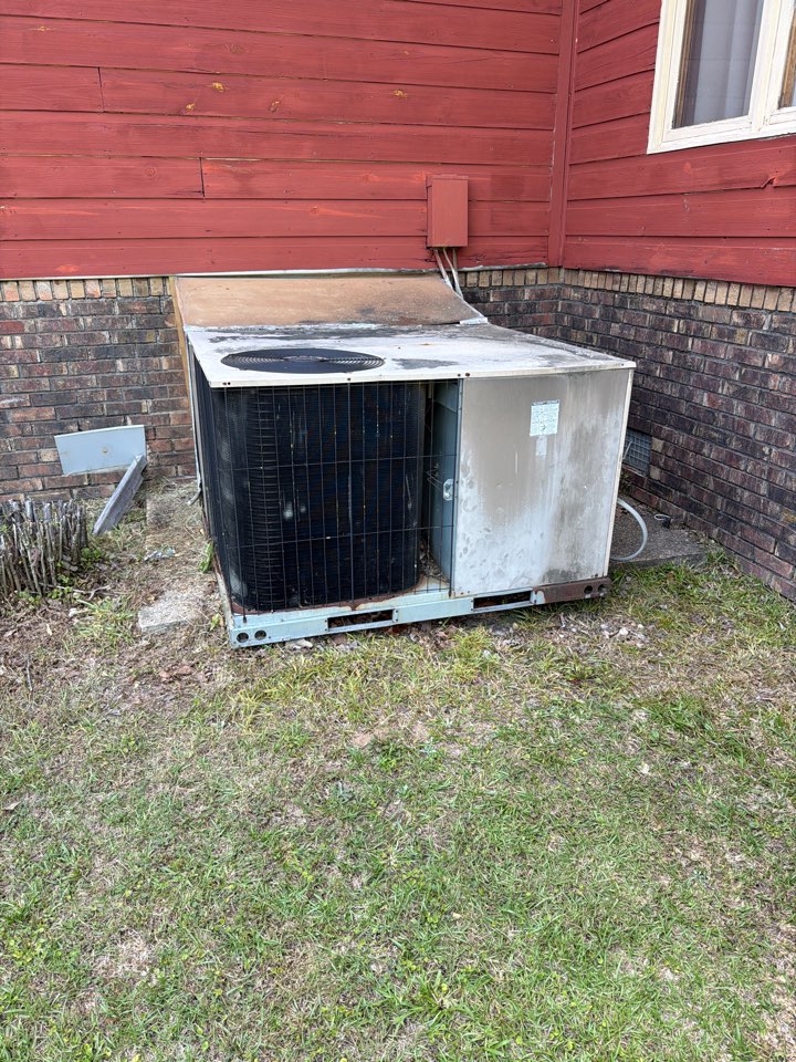 Maplesville, AL - Found bad transformer and some bad thermostat wires 