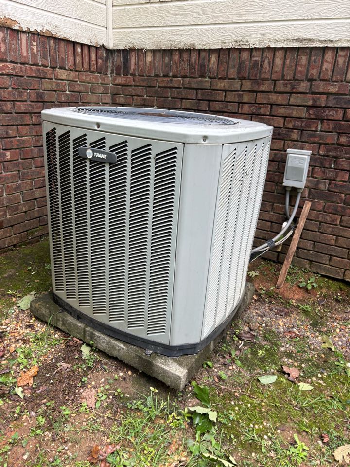 Shelby, AL - Came out on a service call and found outdoor condensing unit not running due to a bad capacitor replace capacitor and got customer back going today