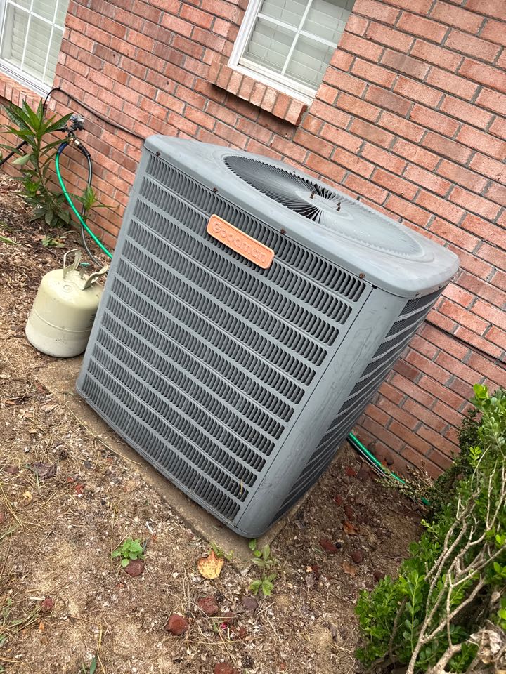 Prattville, AL - Service call changing a evap coil