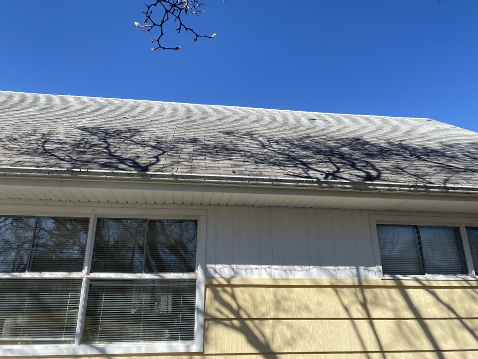 Cedar Grove, NJ - This house needs a new roof in Cedar Grove New Jersey Cedar Grove, NJ - This house needs a new roof in Cedar Grove New Jersey