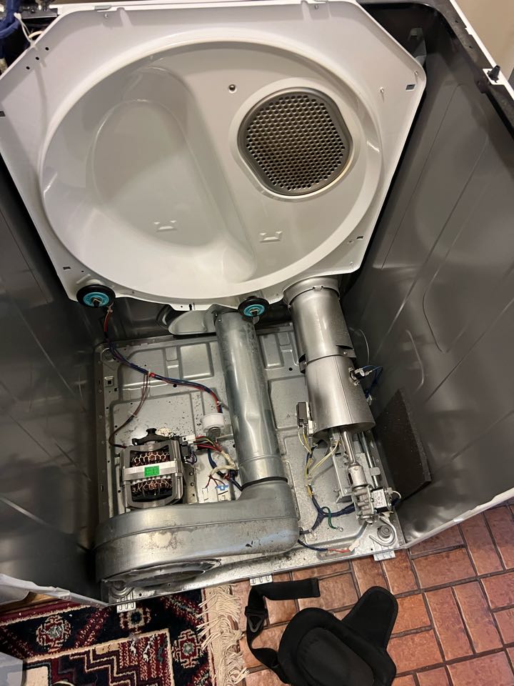 Replaced broken idler pulley assembly on Samsung dryer