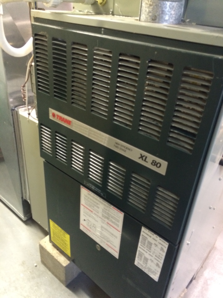 No heat. Trane xl80 no air flow