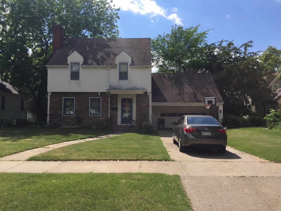 Brainerd, MN - Doing a roofing estimate in Brainerd, MN for GAF Timberline HD shingles Brainerd, MN - Doing a roofing estimate in Brainerd, MN for GAF Timberline HD shingles