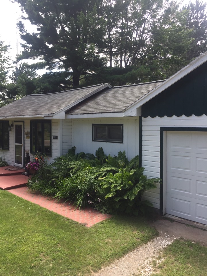 Pequot Lakes, MN - Doing a roofing estimate in Pequot Lakes, MN. New GAF Timberline HD shingles! Pequot Lakes, MN - Doing a roofing estimate in Pequot Lakes, MN. New GAF Timberline HD shingles!