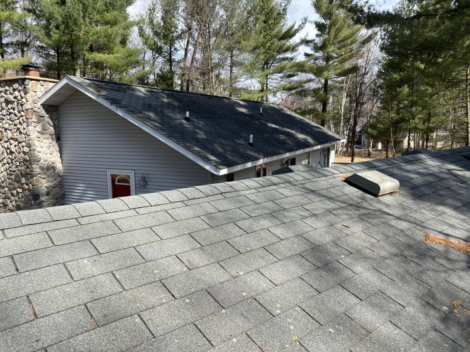 Pequot Lakes, MN - Doing a roofing estimate in Breezy Point, MN for new GAF Timberline HDZ shingles! Pequot Lakes, MN - Doing a roofing estimate in Breezy Point, MN for new GAF Timberline HDZ shingles!