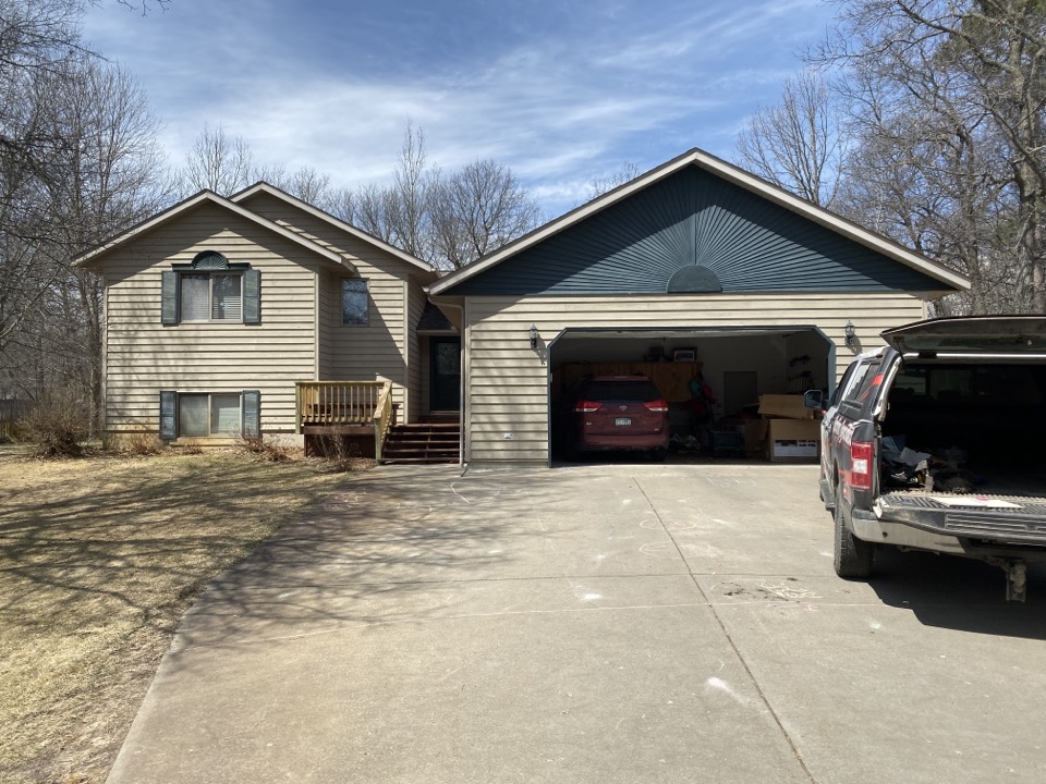 Baxter, MN - Doing a roofing estimate in Baxter, MN for new GAF Timberline HDZ shingles Baxter, MN - Doing a roofing estimate in Baxter, MN for new GAF Timberline HDZ shingles