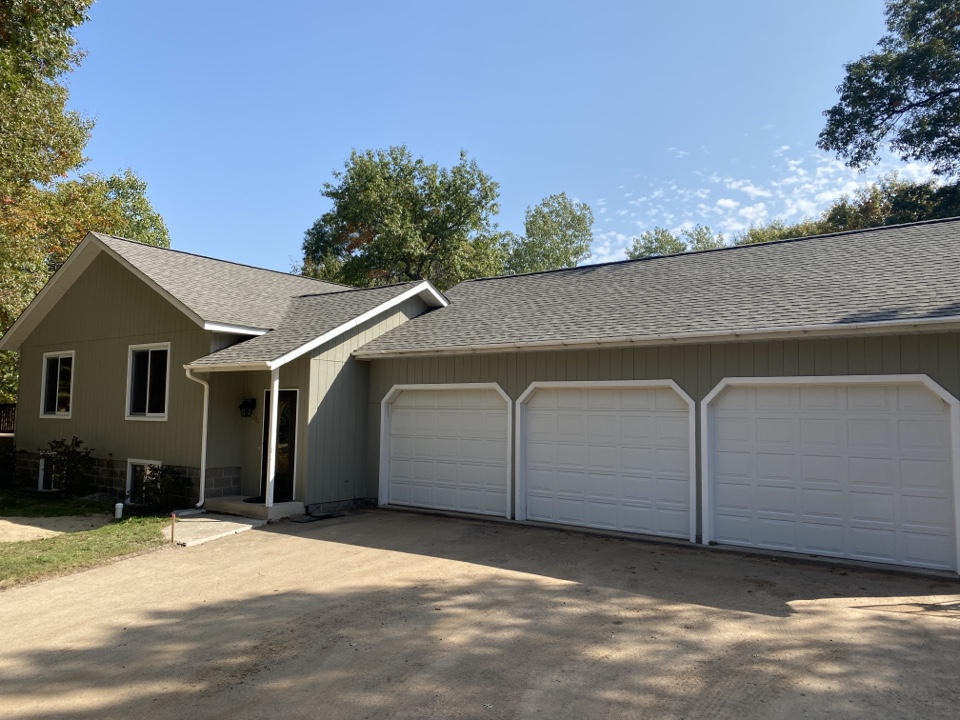 Baxter, MN - We installed a new GAF Timberline HDZ roof in the weathered wood color in Baxter, MN Baxter, MN - We installed a new GAF Timberline HDZ roof in the weathered wood color in Baxter, MN