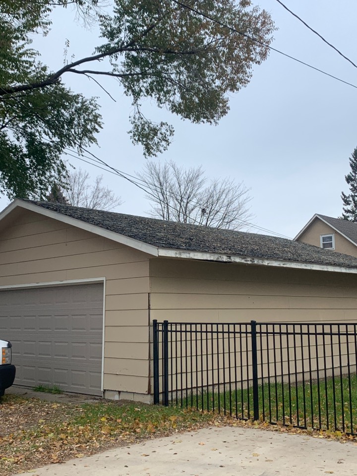 Brainerd, MN - This girl needs some new shingles. Brainerd, MN - This girl needs some new shingles.