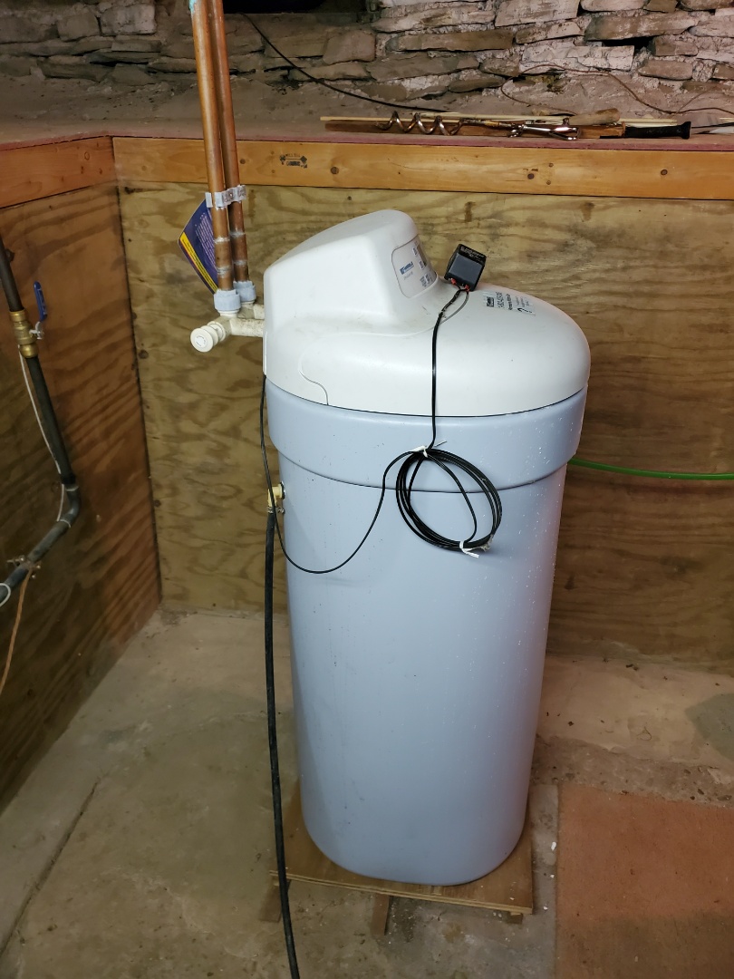 Reolacing a culligan system with a spilt tank made in the USA watercureusa softener with carbon to fix dry itchy skin and remove chlorine 