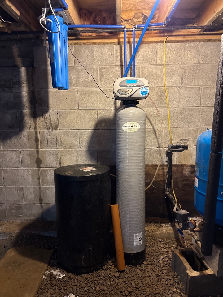 Well water testing and trouble shoot. Iron removal and softener. Ultraviolet sanitization. Well water testing and trouble shoot. Iron removal and softener. Ultraviolet sanitization.