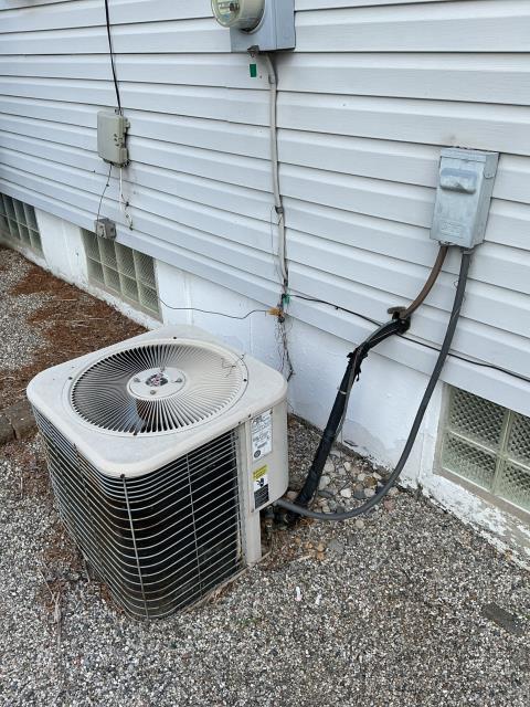 The HVAC system's blower motor failed, causing the control board to short out. I replaced both the faulty blower motor and control board, ensuring the system operates efficiently. The HVAC system's blower motor failed, causing the control board to short out. I replaced both the faulty blower motor and control board, ensuring the system operates efficiently.