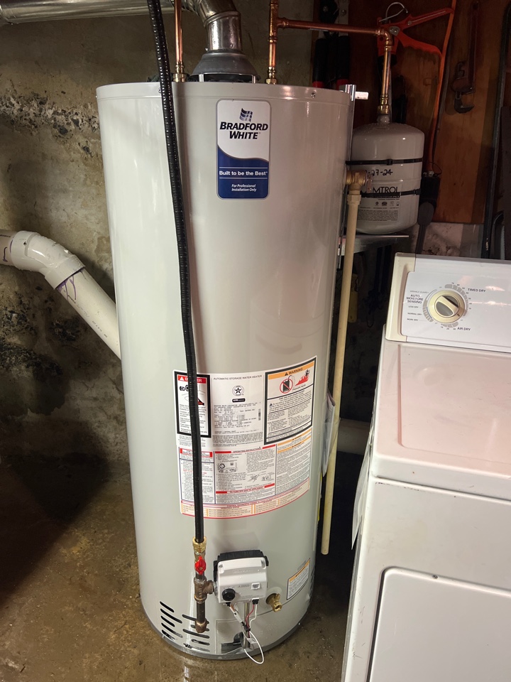 Perkasie, PA - New Bradford White gas water heater installation 