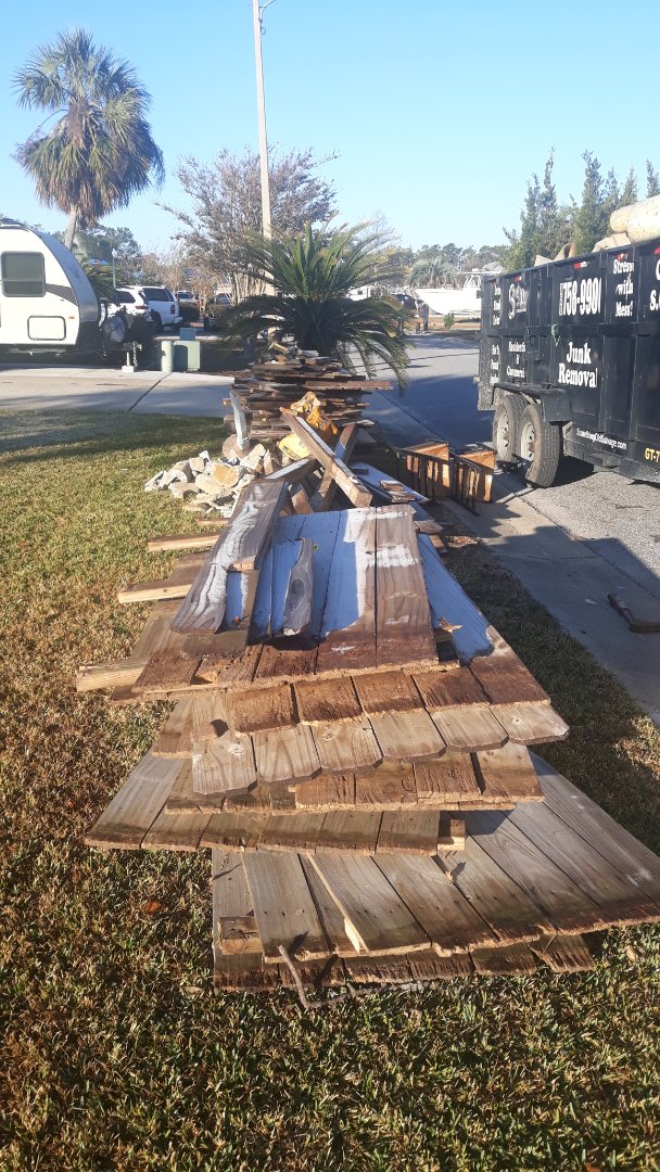 We're out here today you were moving old fencing for a customer I hear on Gulf Beach Highway We're out here today you were moving old fencing for a customer I hear on Gulf Beach Highway