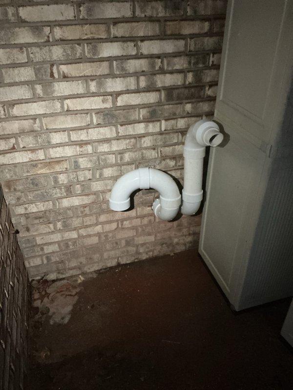 Successfully installed a complete HVAC system including a 110,000 BTU furnace, 4-ton air conditioning unit, and humidifier with proper ventilation. System includes S40 thermostat, 600M filter media, and APCO UV air purification system, with all components properly connected and tested. Completed installation qualifies for utility rebates and AHRI certification (#216722604).