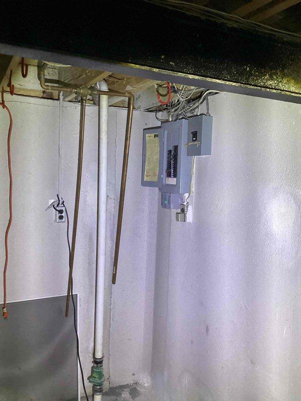 Completed generator estimate for residential installation. Assessed existing electrical panel capacity and gas meter specifications to determine appropriate generator sizing. Documented current utility infrastructure to provide customer with comprehensive quote and installation information for a home generator system.