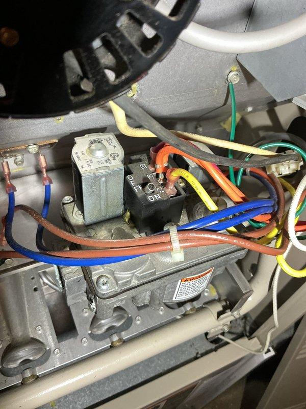 Responded to emergency service call for Lennox furnace. Diagnosed faulty gas valve causing operational issues. Replacement gas valve acquired under PO: 1295952-001; installed and tested system for proper functionality, ensuring all electrical connections were secure and properly wired.