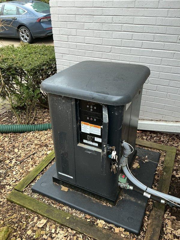 Performed diagnostic and annual maintenance service on a 13 KW Briggs and Stratton generator. Inspected and resolved issue with Saturday exercise cycle that customer reported not functioning properly. Completed preventative maintenance procedures and renewed generator service plan on site.
