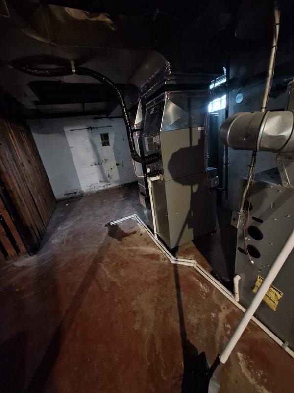 Successfully installed complete HVAC system consisting of a 70,000 BTU furnace and 1.5 ton AC unit with proper mechanical and electrical connections. Installed new White-Rodgers digital thermostat and verified proper system operation with temperature control functionality for both heating and cooling modes.