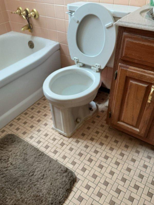 Responded to service call for water leakage from toilet fill valve assembly. Upon inspection, replaced defective fill valve and installed new shut-off valve to address the leak and provide proper water control functionality. All connections were tested for proper operation with no further leaks observed.