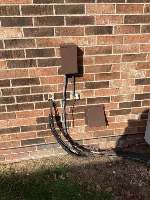 Conducted inspection of 20-year-old Bryant furnace exhibiting excessive noise and high carbon monoxide levels in exhaust. Documented the existing HVAC system including ductwork configuration and electrical connections. Recommended full replacement due to age of unit and safety concerns identified during assessment.