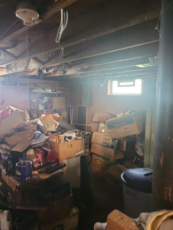 Responded to service call for air conditioning system that failed to start when condenser was activated. Performed diagnostic evaluation on 10+ year old AC unit located in basement utility area. Upon inspection and testing, determined system was not operational and provided estimate for complete AC replacement due to age and condition of existing equipment.