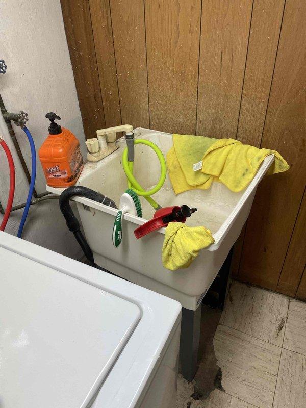 Conducted on-site evaluation for complete HVAC system replacement of 10+ year old air conditioning unit and natural gas furnace. Assessed existing equipment location, documented current system conditions including deteriorated insulation and aging ductwork in utility area, and provided comprehensive estimate for new Lennox comfort system installation.