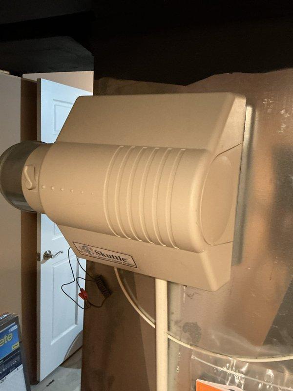 Completed comprehensive cooling maintenance and tune-up on 6-year-old air conditioning system found to be operating properly. Performed standard preventative maintenance procedures including system inspection, component testing, and filter replacement as part of first-time customer service agreement. All equipment functioning within normal parameters upon completion.
