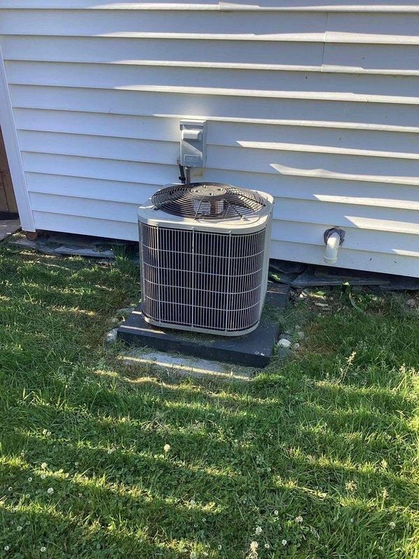 Provided estimate for complete HVAC system replacement including furnace and central air conditioning unit. Existing 8-year-old equipment has experienced ongoing reliability issues since installation, with furnace located in basement mechanical room and condenser unit positioned on concrete pad in backyard. Assessed current system configuration, ductwork connections, and electrical service to outdoor unit for replacement specifications.